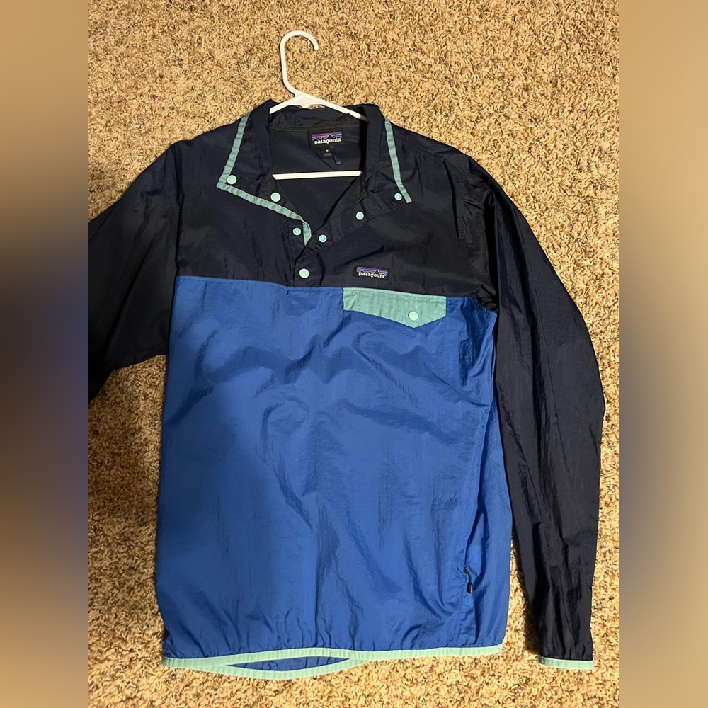 Men’s Patagonia Houdini Quarter button size medium